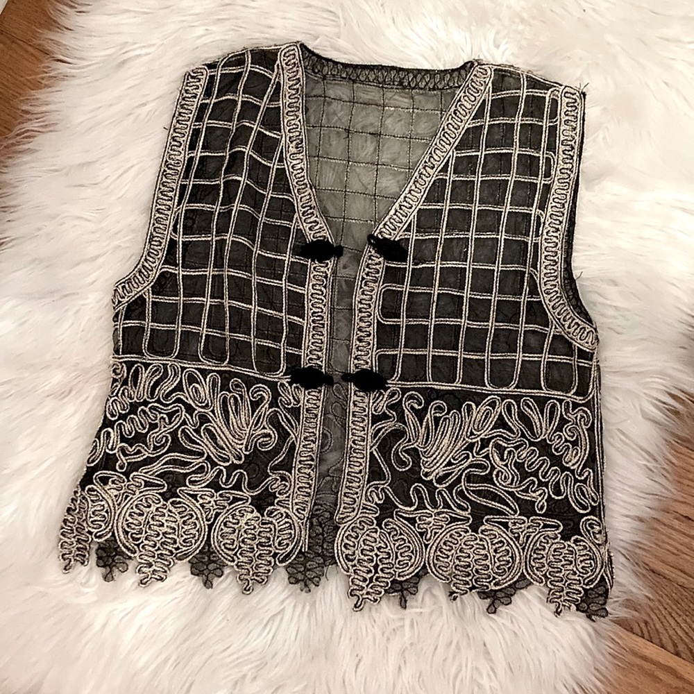 VINTAGE VEST